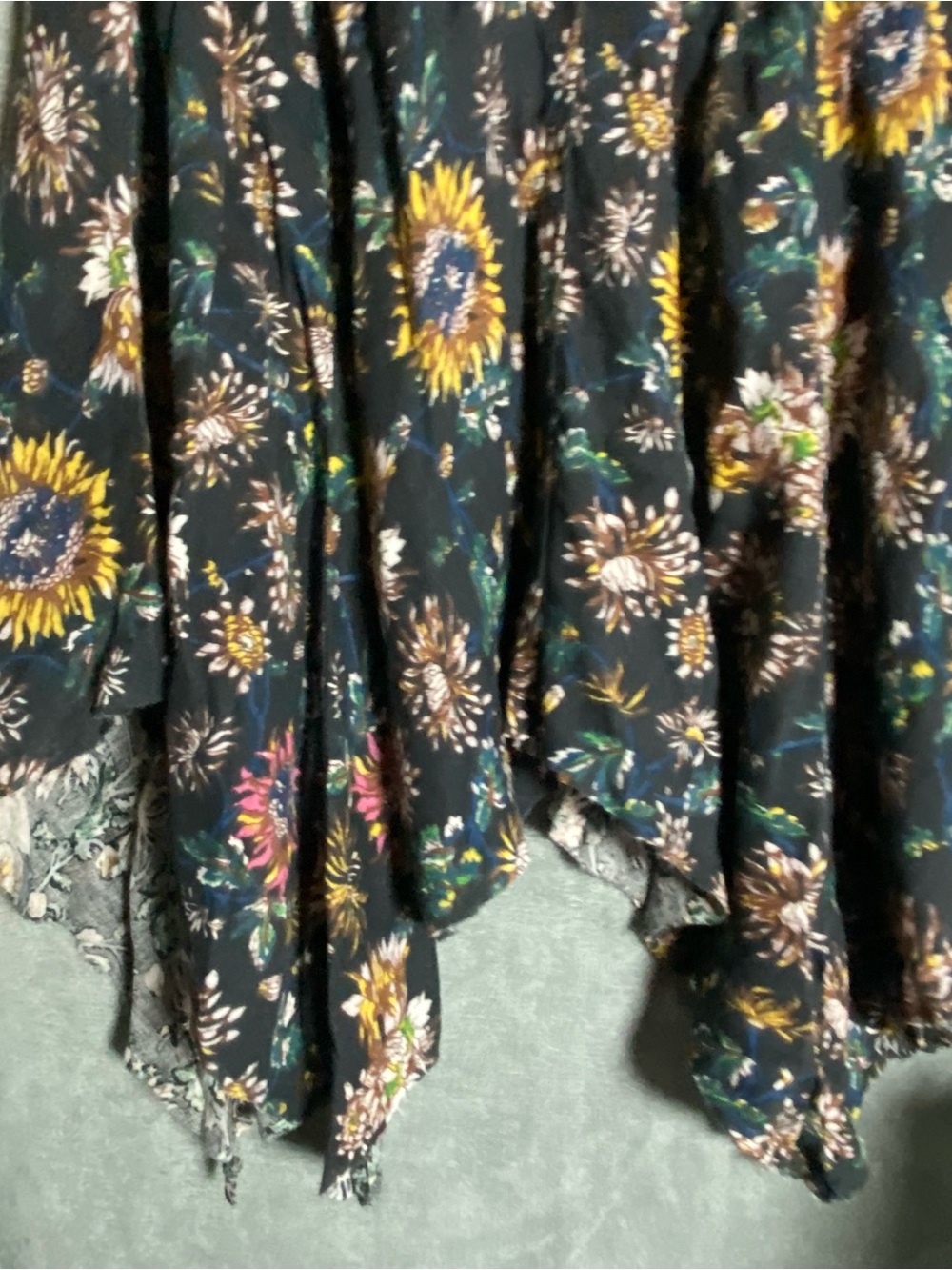 Dark Floral Handkerchief Hem Skirt asymmetrical size XS/ small lagenlook boho - Picture 8 of 9